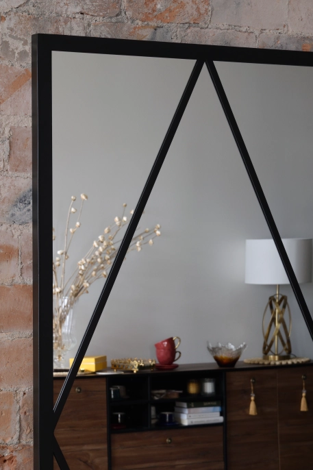Varada Naveta Loft-Designspiegel in schwarz