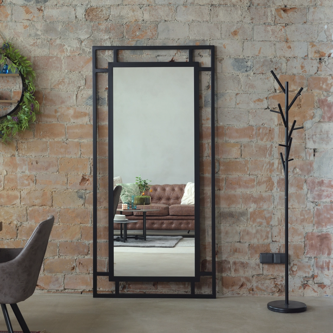 Varada Inframe Loft-Designspiegel in schwarz